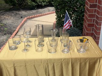 Clear  cups glasses (10$)