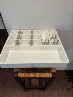 2 pc White Plastic Dish Drying/storage Rack with Gray Pegs