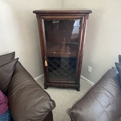 Hutch With Wine Rack