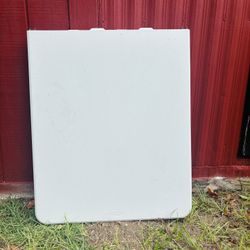 Folding Table  (6ft)