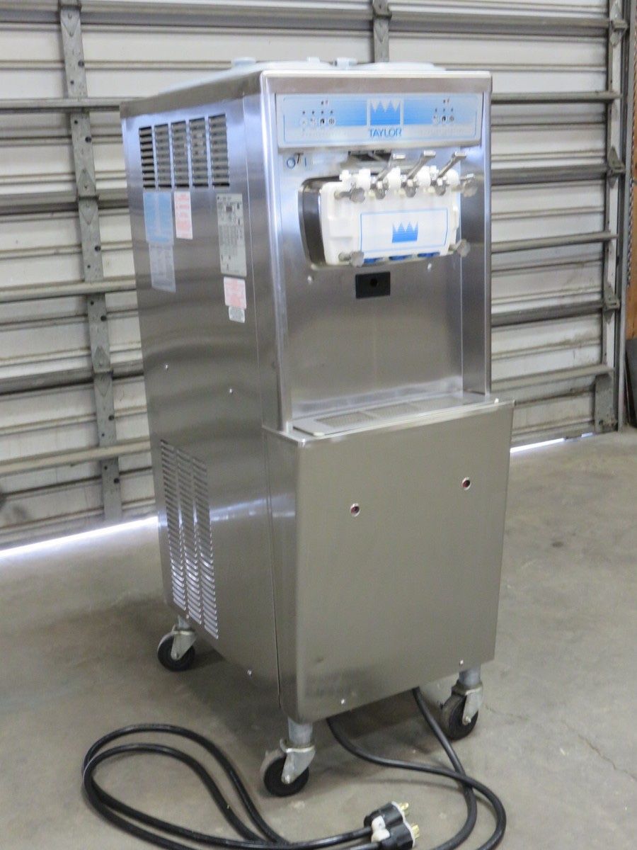 TAYLOR TWIN TWIST ICE-CREAM MACHINE AIR COOLED