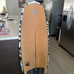 Hyperlite Co. Surfboard Wakeboard 4’-7”