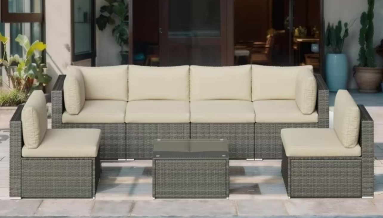 Outdoor Patio/Deck Furniture