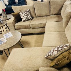 Stylish Reverse Style Chaise Sectional