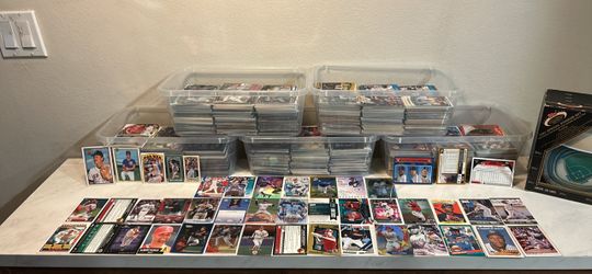 Huge Baseball Cards Collection – MLB Stars, Hall of Famers, Rookie Cards