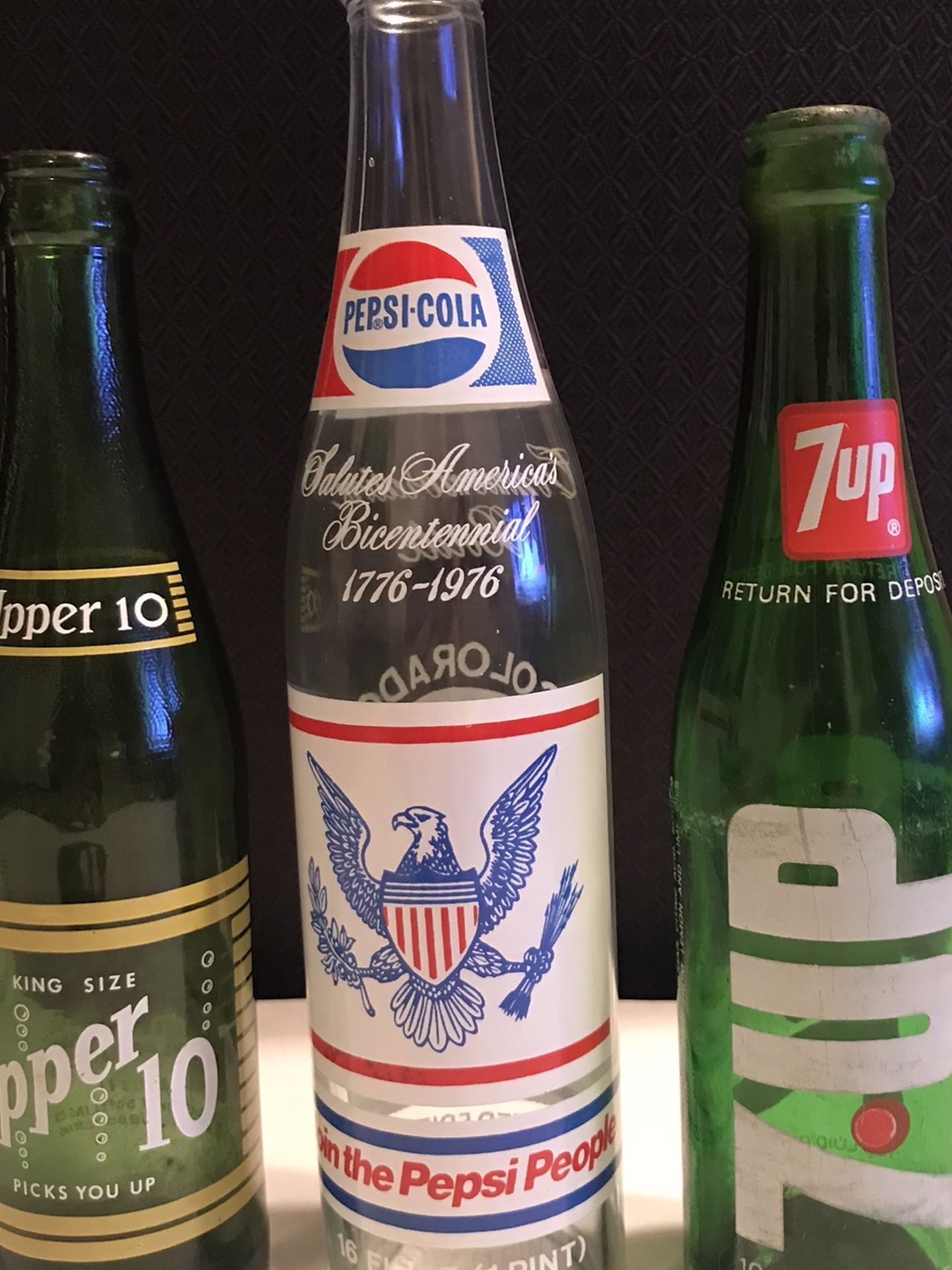 Pepsi 1976 Bicentennial, 7up 10 Oz, and 1970 Upper 10 King Size