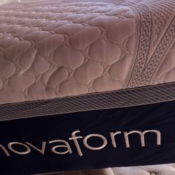 Like New Queen Mattress