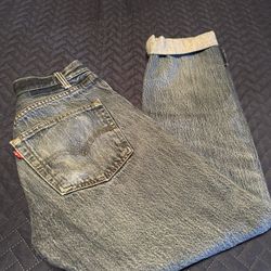 Size 25 Levis Jeans