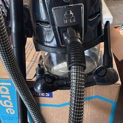 Air and room vacuum cleaner