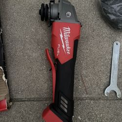 Milwaukee M18 FUEL 18V Lithium-Ion Brushless Cordless 4-1/2 in./5 in. Grinder with Variable Speed & Paddle Switch (Tool-Only)
