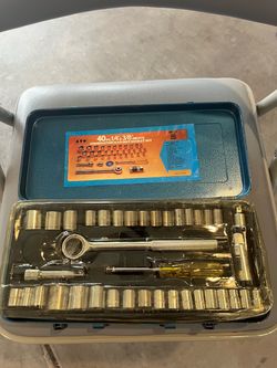 vintage 40-piece 1/4” and 3/8” drive combination ratchet and socket set in a blue metal case