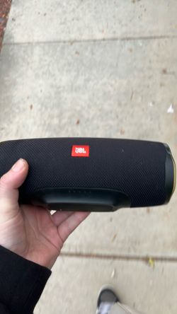 JBL charge 4