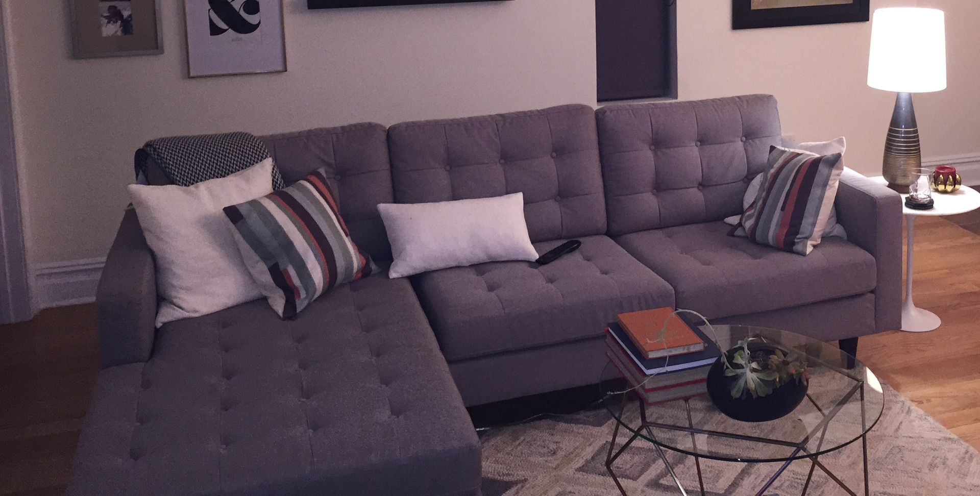 Sofa with Chaise / sectional