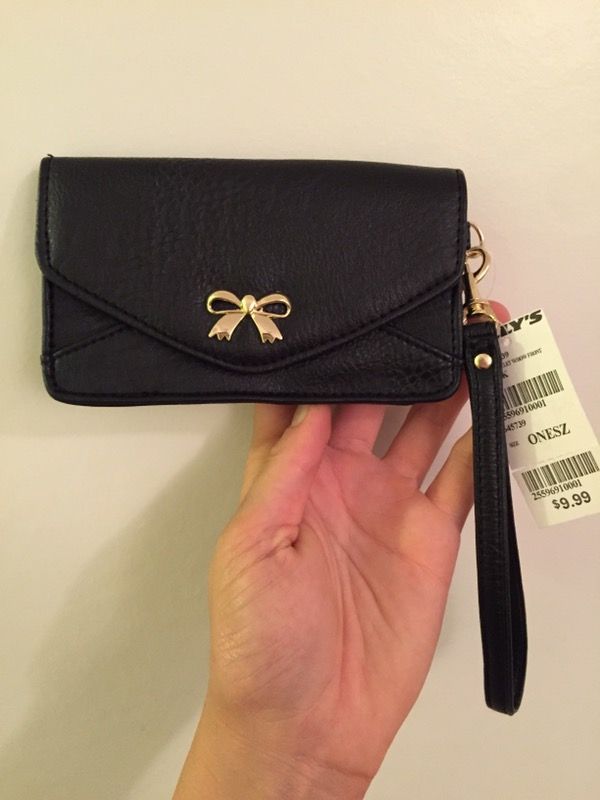 Wristlet wallet
