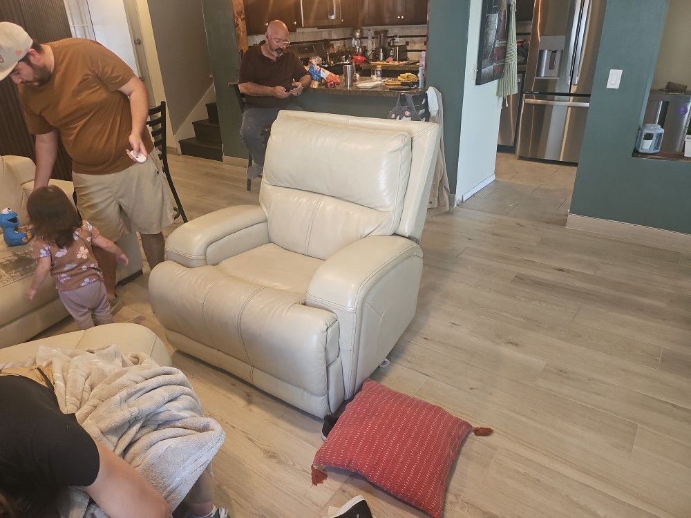 Recliner 
