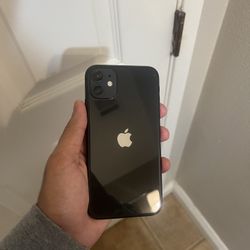 iPhone 11 – 64GB (Unlocked)