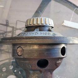 Free 9" 31 spline Posi Center Carrier, not a Limited Slip