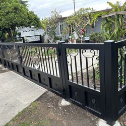Door Gate