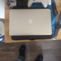 MacBook Air (2014)