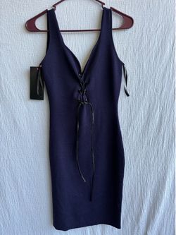 BEBE Black V-Neck Sleeveless Bodycon Knit Stretch Knee Dress Size S