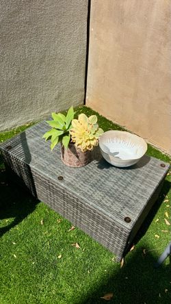 Cute wicker modern outdoor patio glass table!