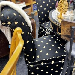   Thrift Store Sale – Affordable Clothing, Shoes & Accessories