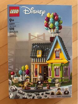 Lego Disney Pixar House