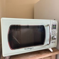 Nostalgia Green Retro Microwave 