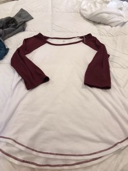 Women’s top size small