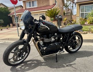 2010 triumph bonneville