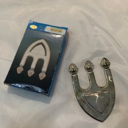 Sheffield Silver Plated Flatware Table Top Salad Tong Holder Pineapple TARNISH