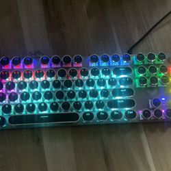 Circle Key Mechanical Keyboard With LED