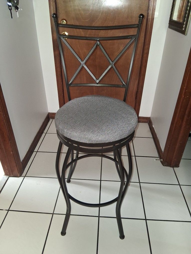 2 Swivel Bar Stools. Perfect Condition.