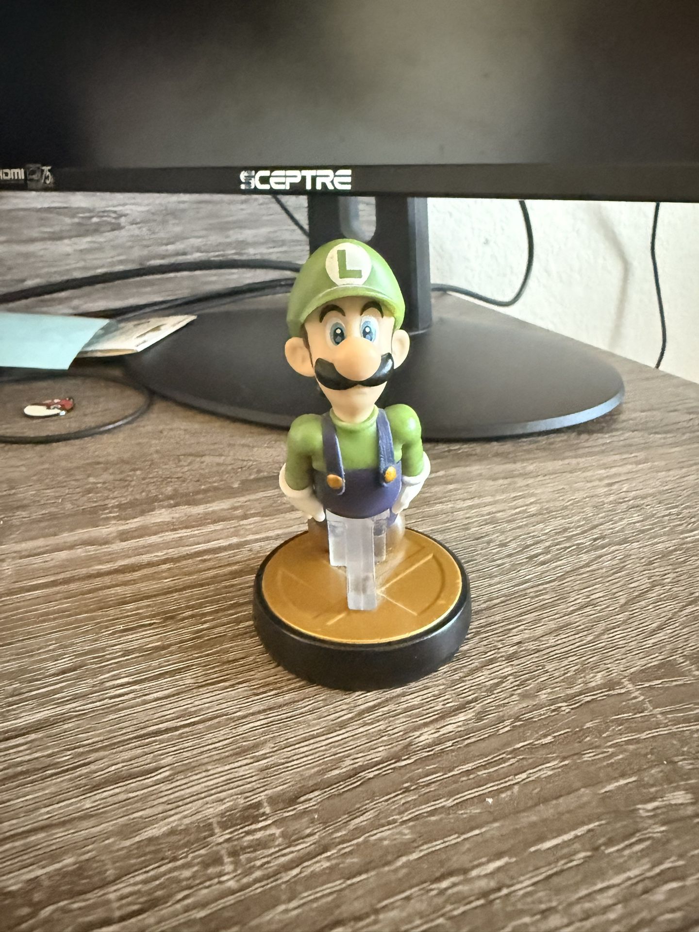 (PICKUP/LAS VEGAS LOCALS ONLY) Pre-owned Luigi Smash Bros Amiibo