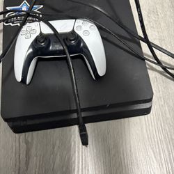 PlayStation 4 Slim , PlayStation 5 Controller 