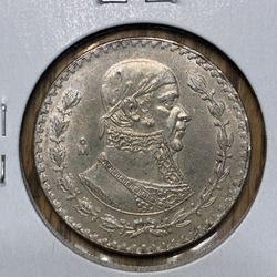 1961 Un Peso.   10% Silver