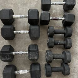 12-30lb Weight Dumbbells. Excellent Condition 