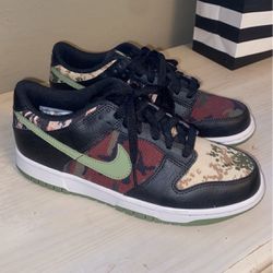 Nike Dunks Authentic 
