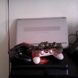 PS4 Working With 4 Controllers 
