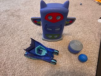 Pj masks toy house with cat car