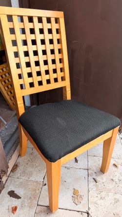 4 Dining Chairs