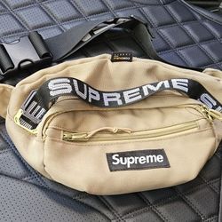 Supreme Fanny Pack 