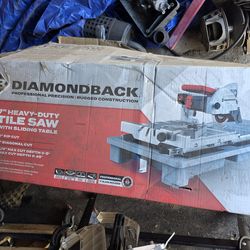 Diamondback 7" Tile Saw