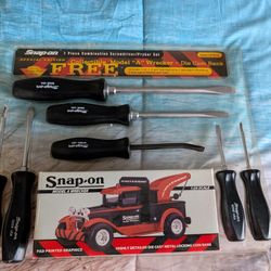 Snap On 7 pc.Combination Screwdriver/ Pry Bar Set SDDX70PB2X with Model A Wrecker Diecast Bank