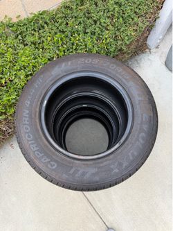 Set Of Tires 205/70/15