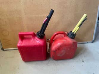 1 gallon gas tanks with spouts, set of 2.