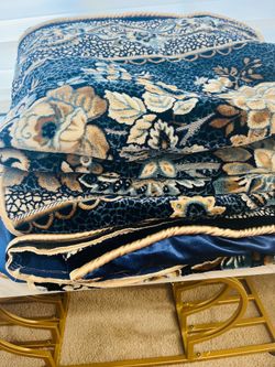 Three mattress cover six matching pillow