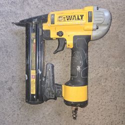 Dewalt Nailer