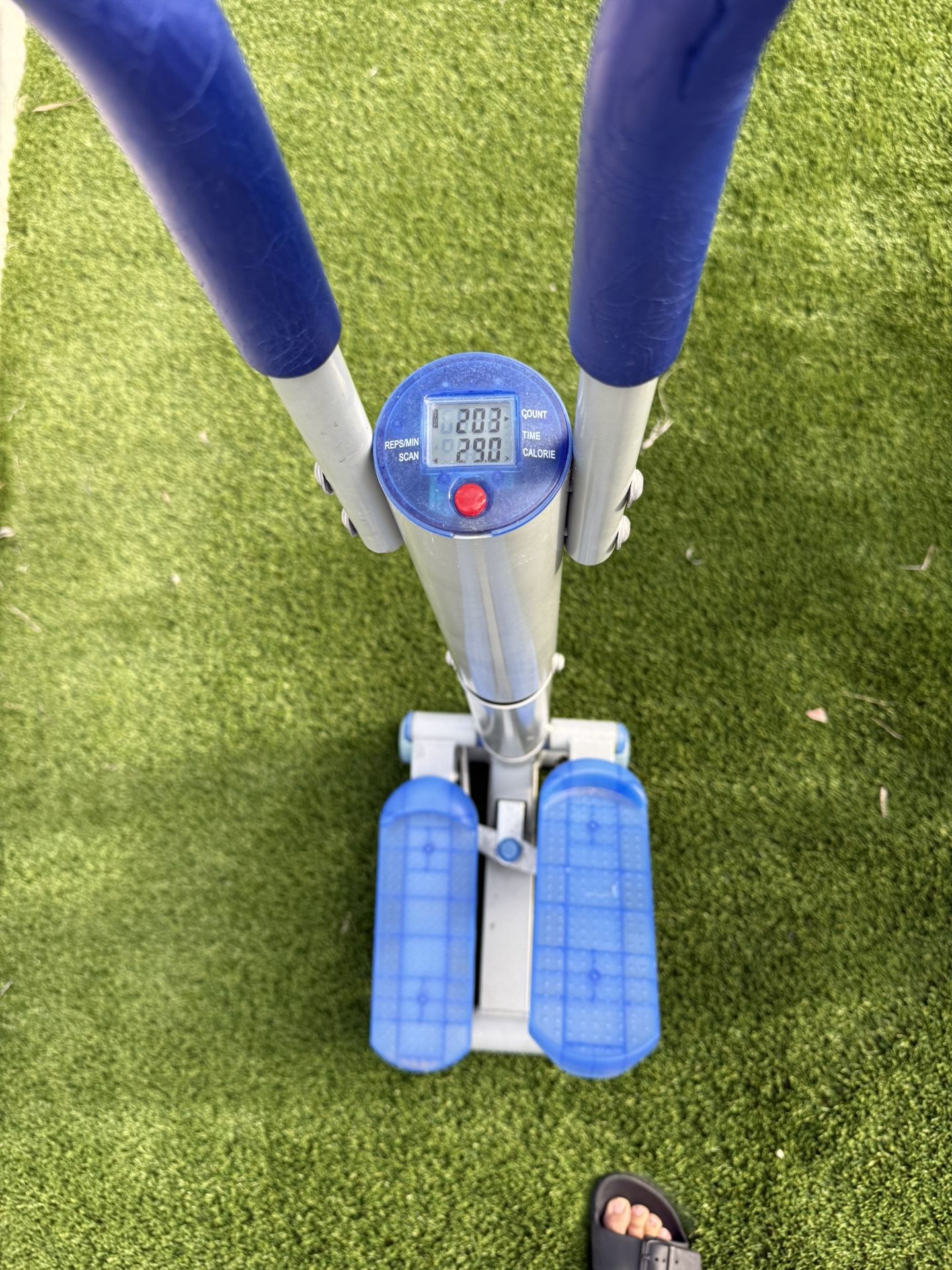 Gym Equipment (calves machine)