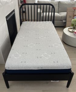 Twin Bed + Mattress